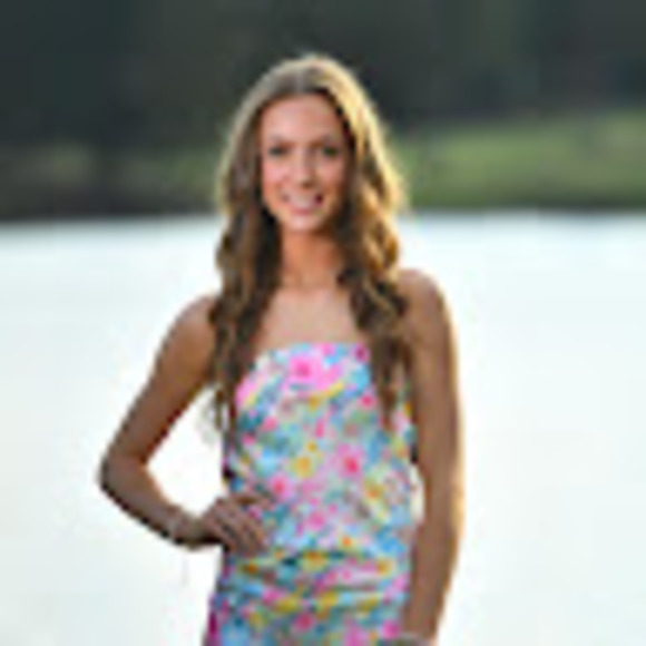 Meet your Posher, Madelyn - Picture 1 of 1